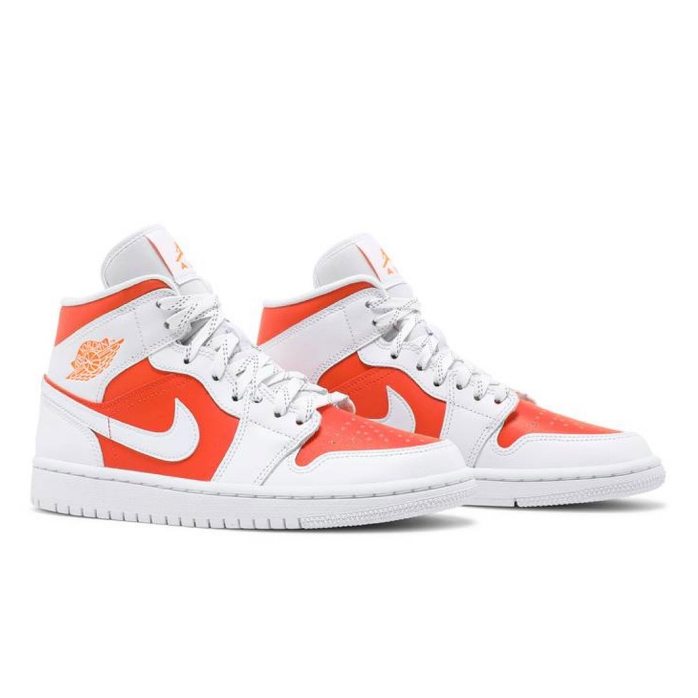 BRAND NEW IN BOX. 2021 Women Air Jordan 1 Mid SE “Bright Citrus” Size 6.5